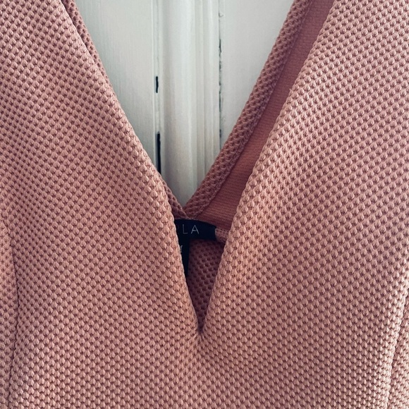 VICTORIA Secret Pink & White Bras - Picture 6 of 10